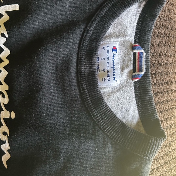 Champion Black Crewneck Sweatshirt - Picture 2 of 2